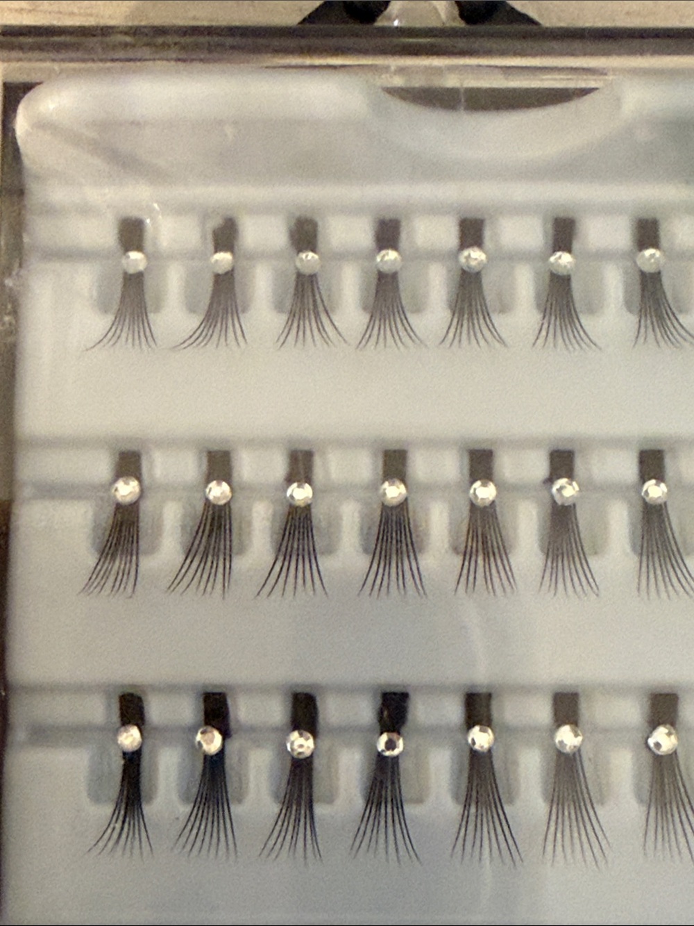 Vintage Rhinestone Showgirl Cluster Lashes Knot-Free Short/Medium Festival Glam - Picture 3 of 4